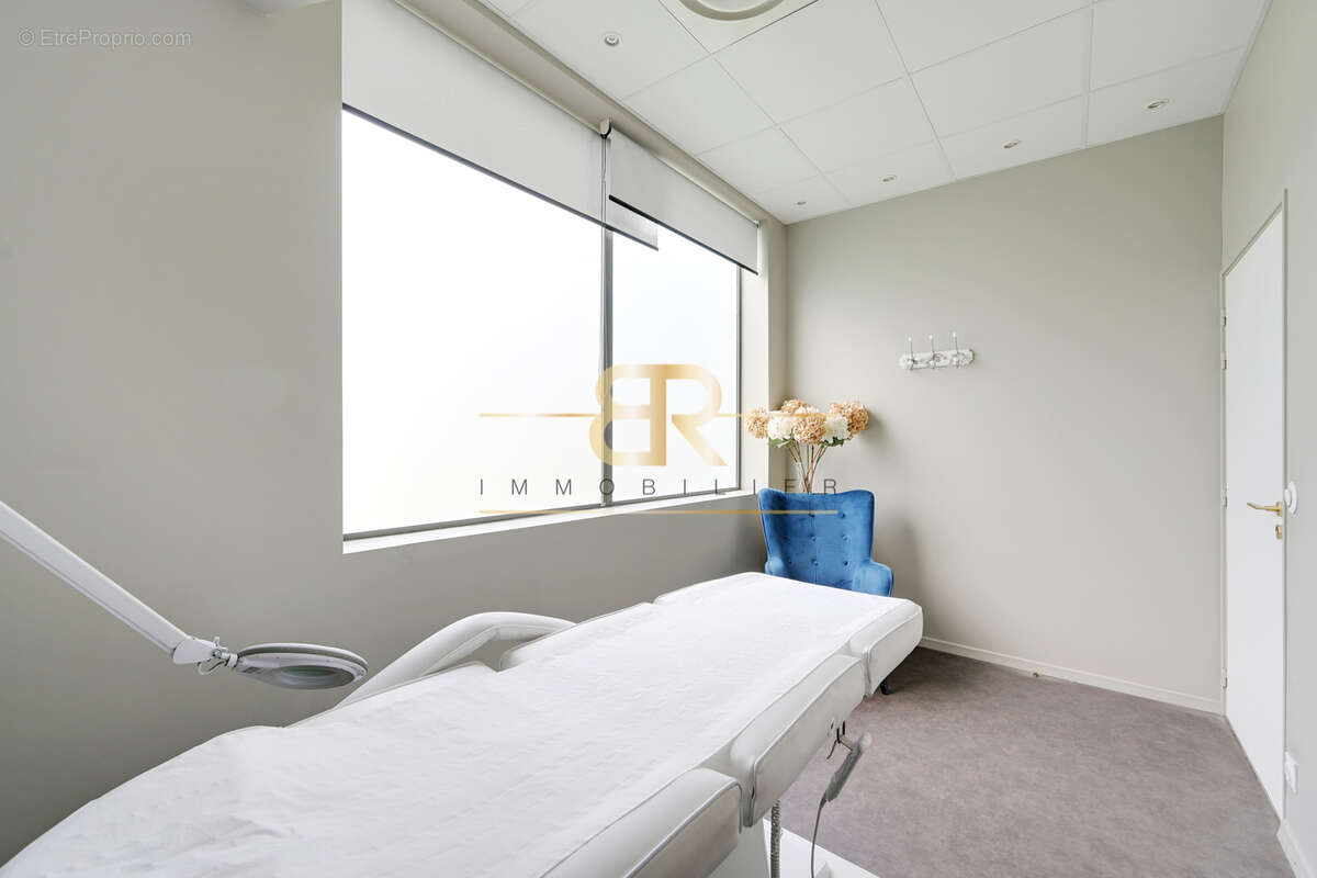 Commerce à ASNIERES-SUR-SEINE