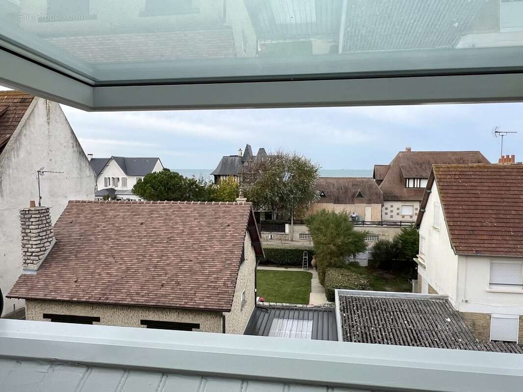 Appartement à BLONVILLE-SUR-MER