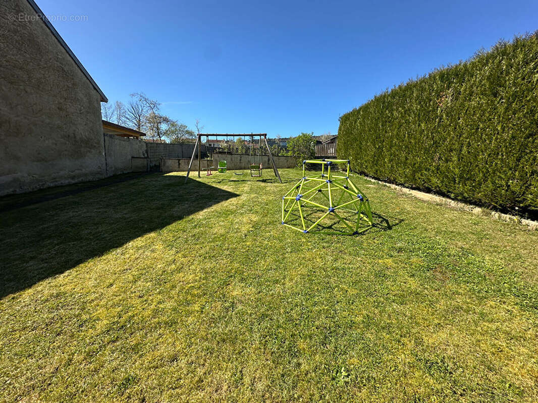 Maison à PAGNY-SUR-MOSELLE