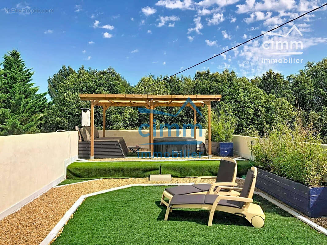 Maison 225 m² à Carpentras  - photo 3