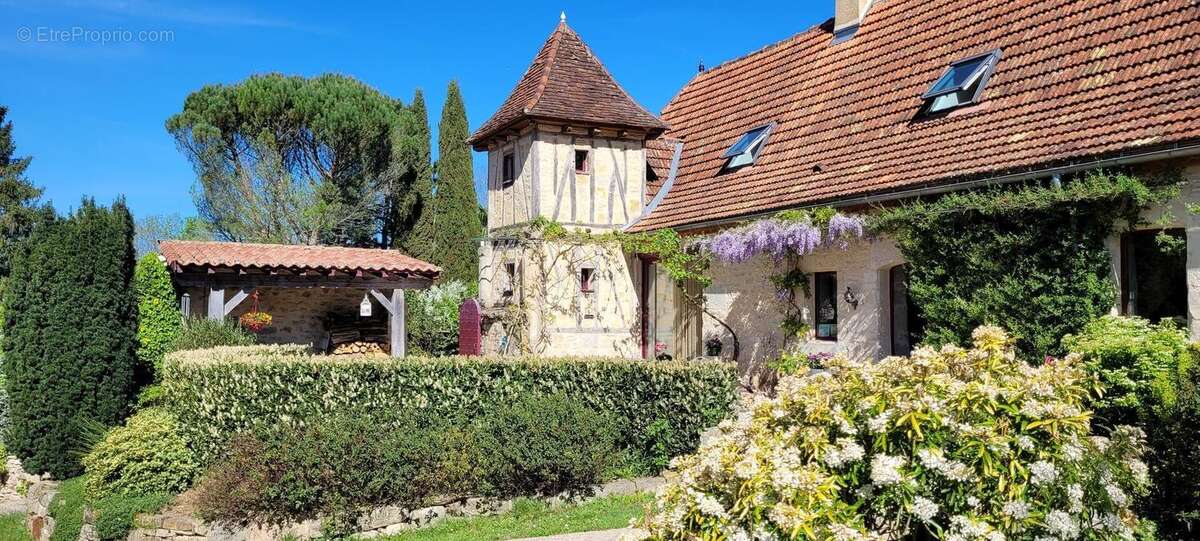 20240414110431 - Maison à LACAPELLE-MARIVAL