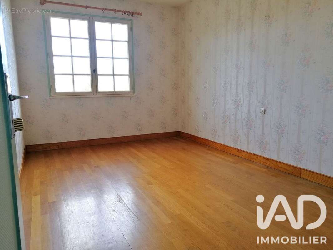Maison 111 m² à Chailland  - photo 9