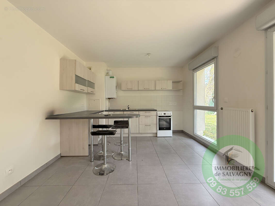 Appartement à LENTILLY
