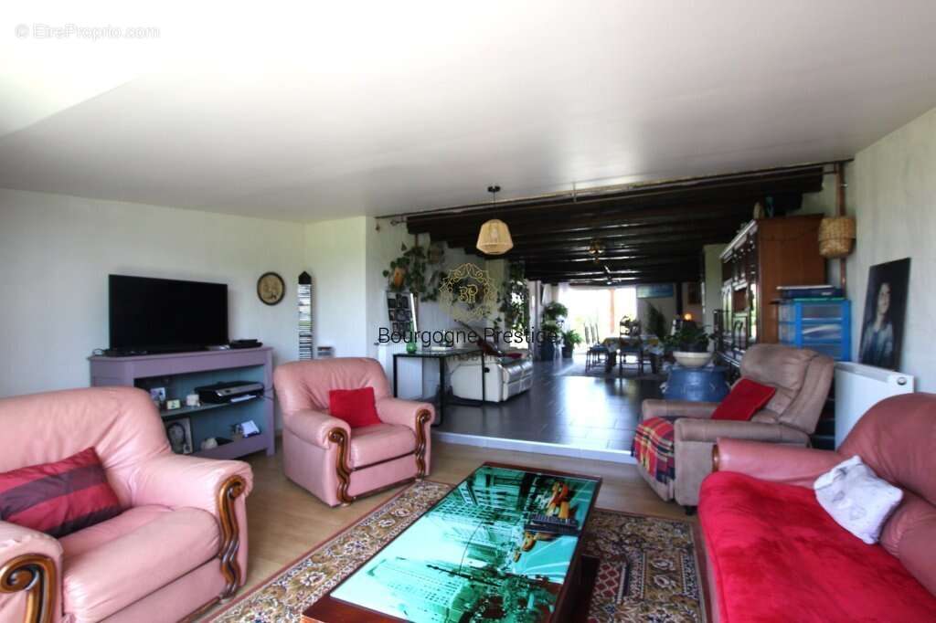Maison à CUISERY