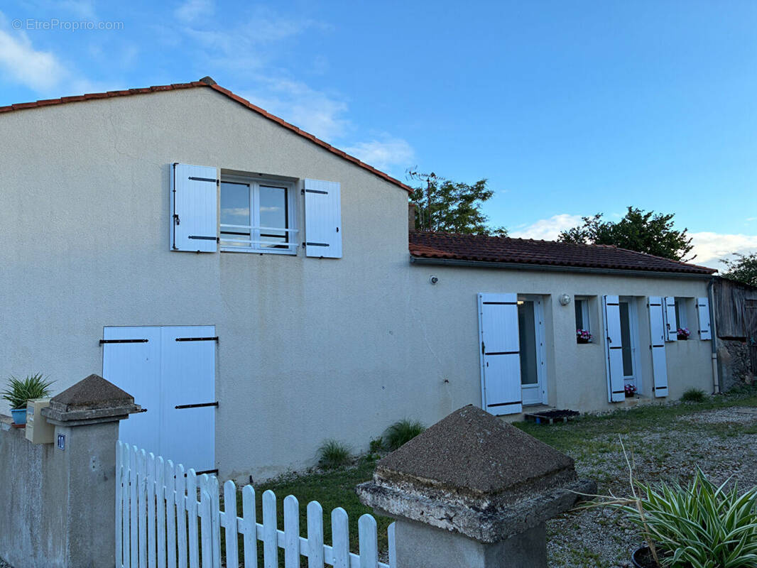 Maison à CORCOUE-SUR-LOGNE