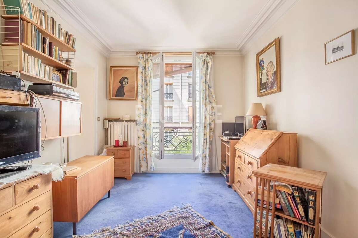 Appartement à PARIS-7E