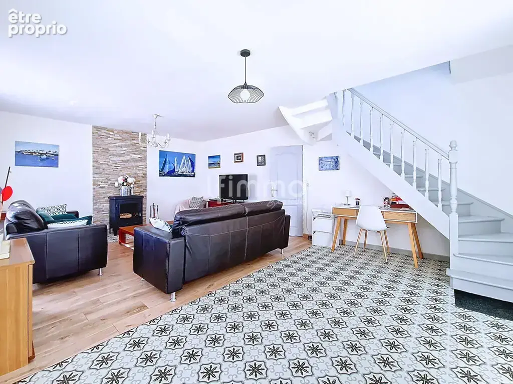 Maison, 6 pièces de 145 m² à Ploéven 29550 - photo 11