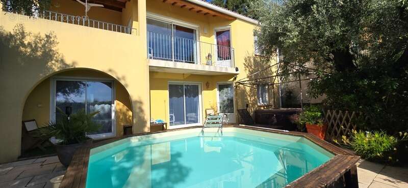 Maison à LA FARLEDE