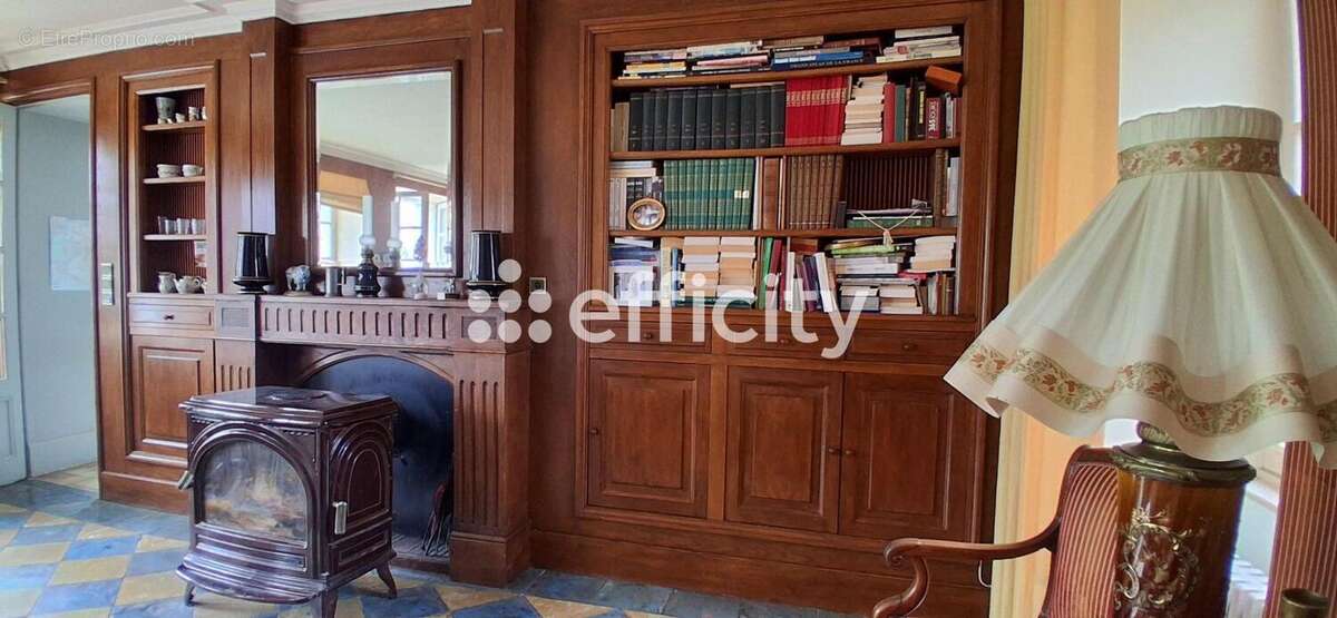 Maison 251 m² à Saint-Christophe-Le-Jajolet  - photo 9