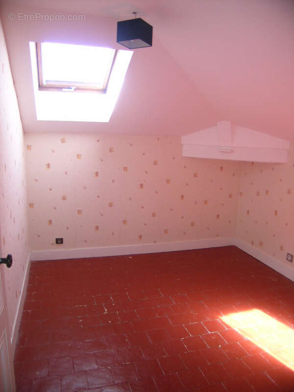 Maison à CHARBONNIERES-LES-BAINS