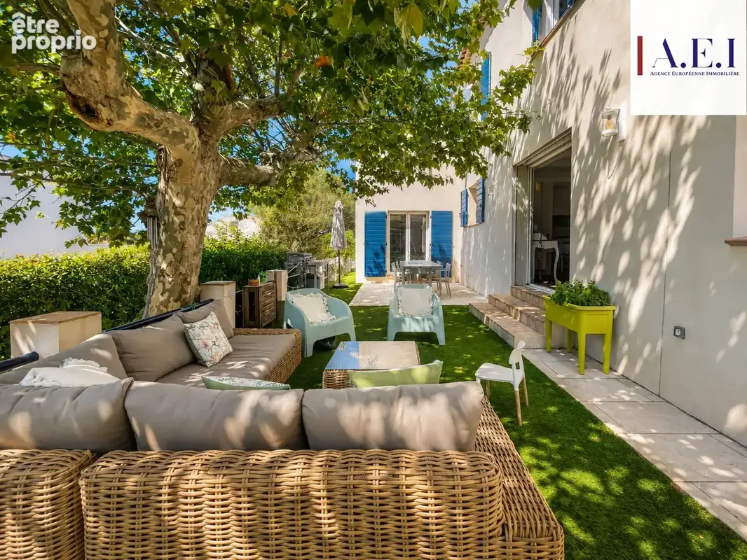 Maison à SIX-FOURS-LES-PLAGES