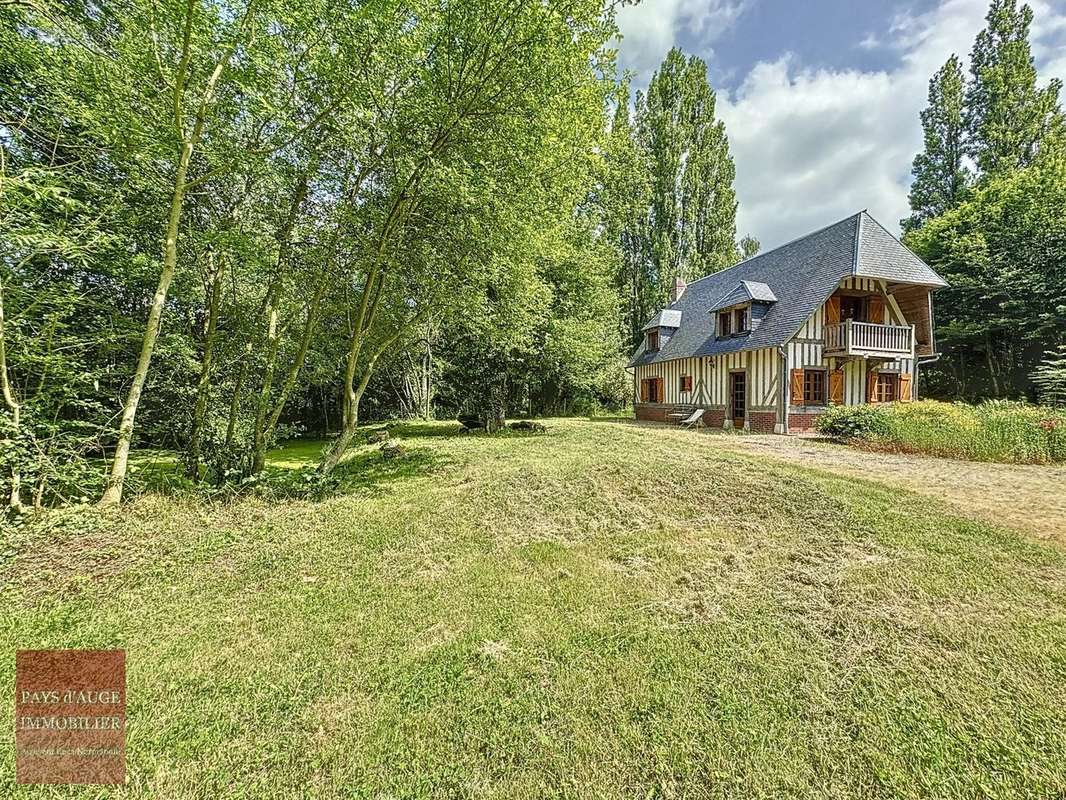 Maison à AVERNES-SAINT-GOURGON