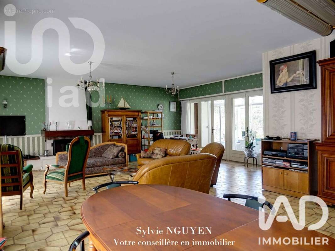 Maison 166 m² à Angouleme  - photo 2