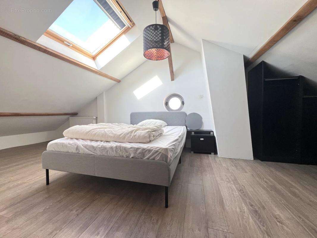 Maison à LES CLAYES-SOUS-BOIS