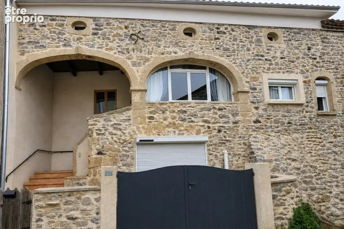 Maison en pierre rénovée à Saint-Paul-le-Jeune - photo 16