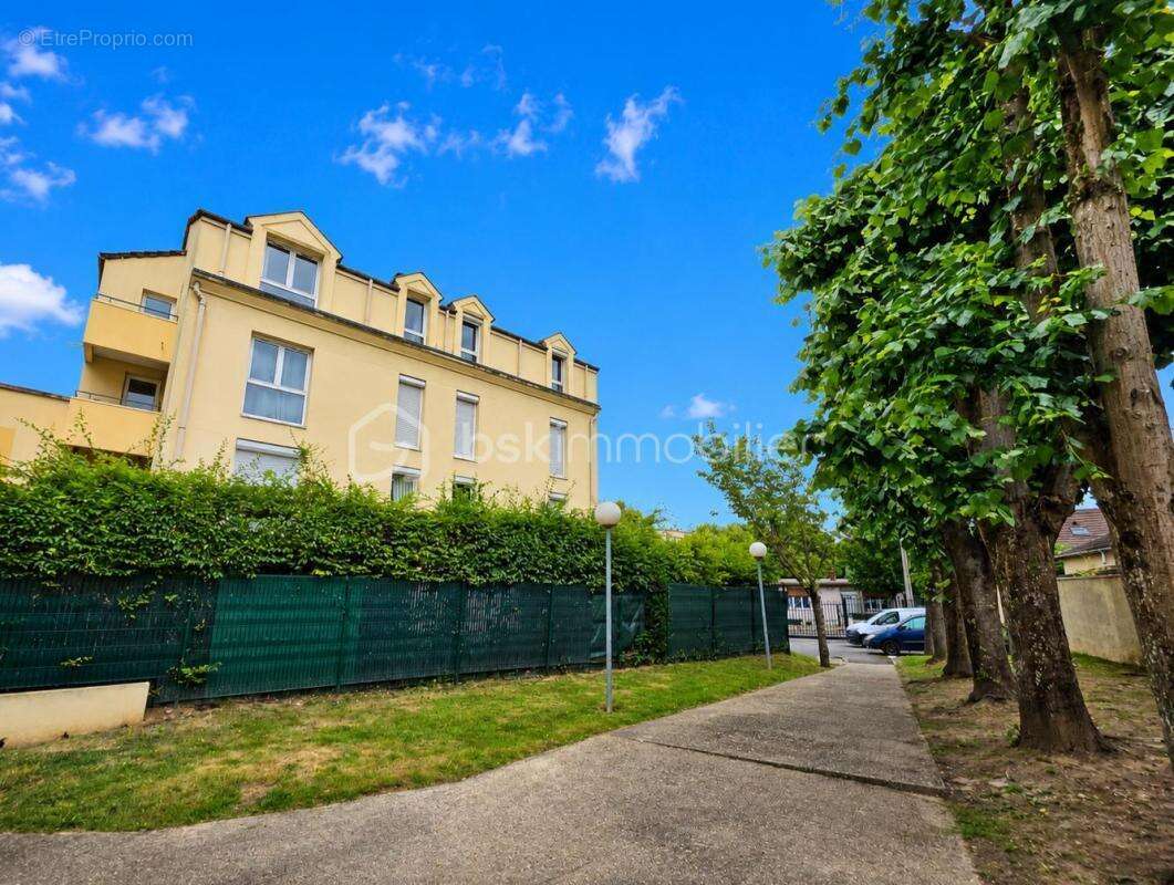 Appartement à LIVRY-GARGAN