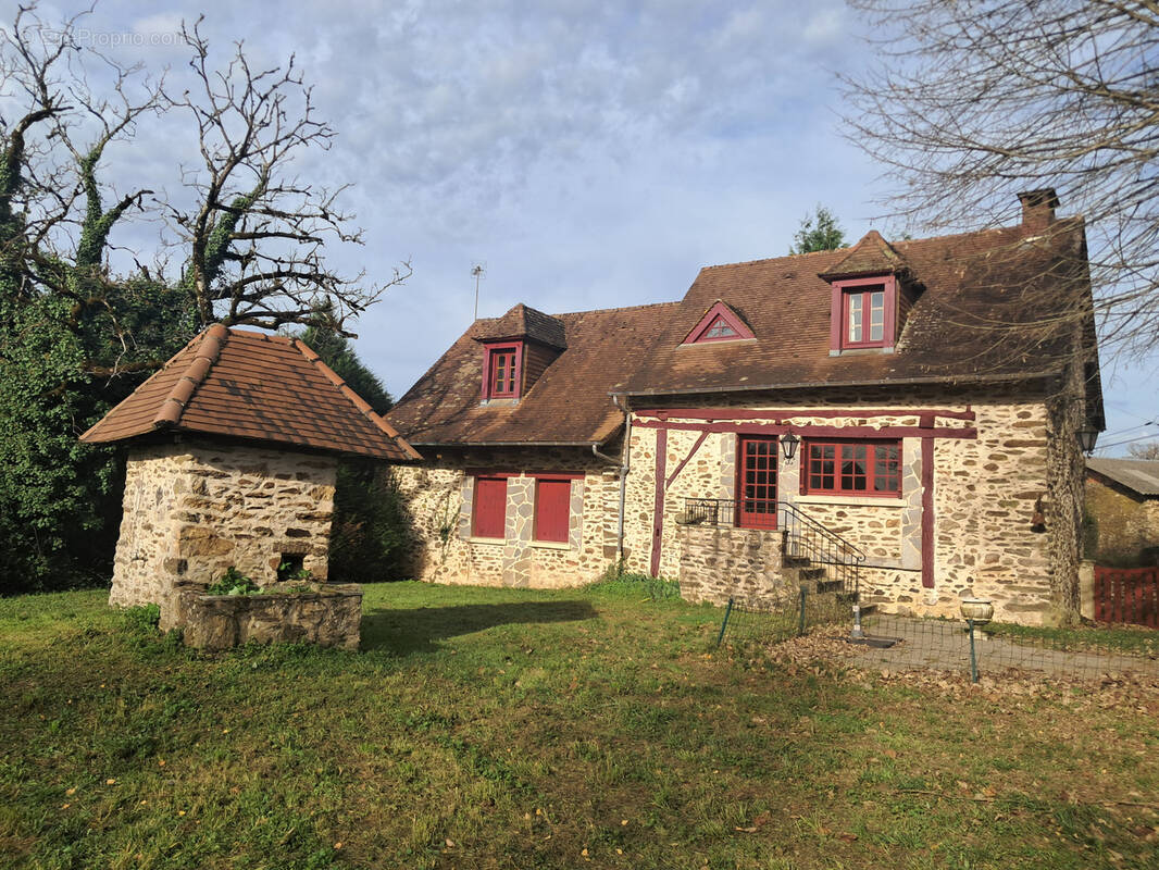 Maison à LUBERSAC