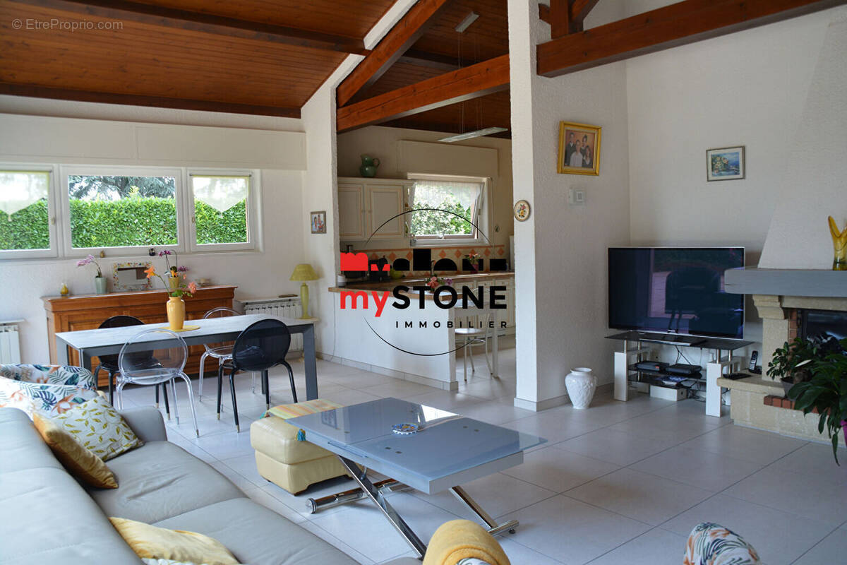 Maison à BELLEVILLE