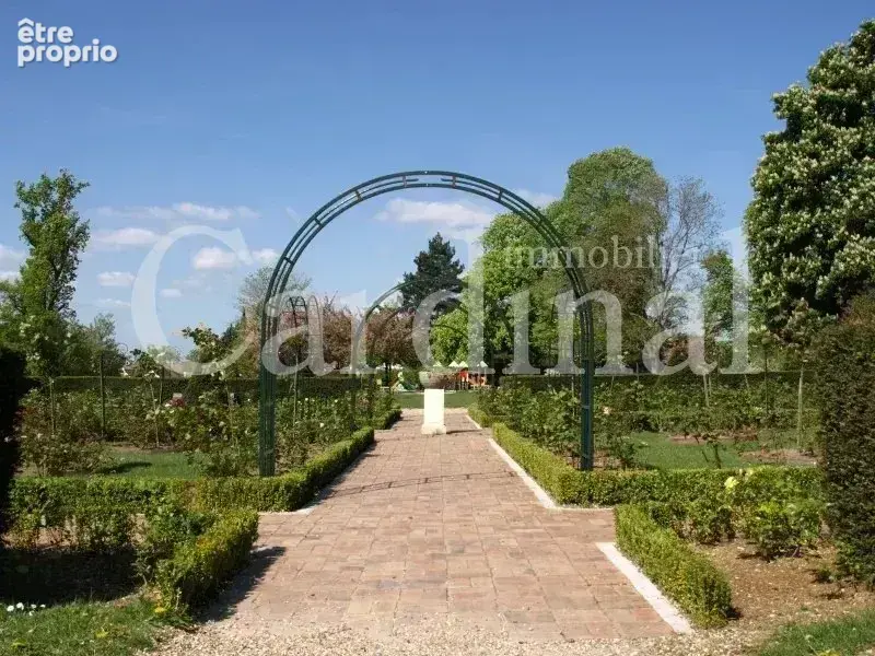 Une propriété à réinventer au cœur du village - photo 13