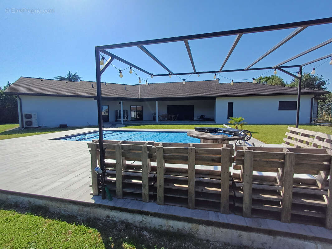 Maison à BARRO
