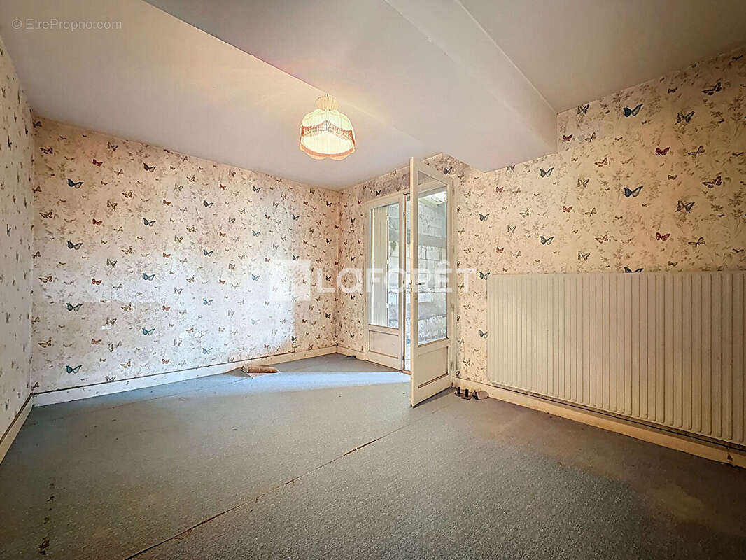 Maison à BRISSAC-QUINCE