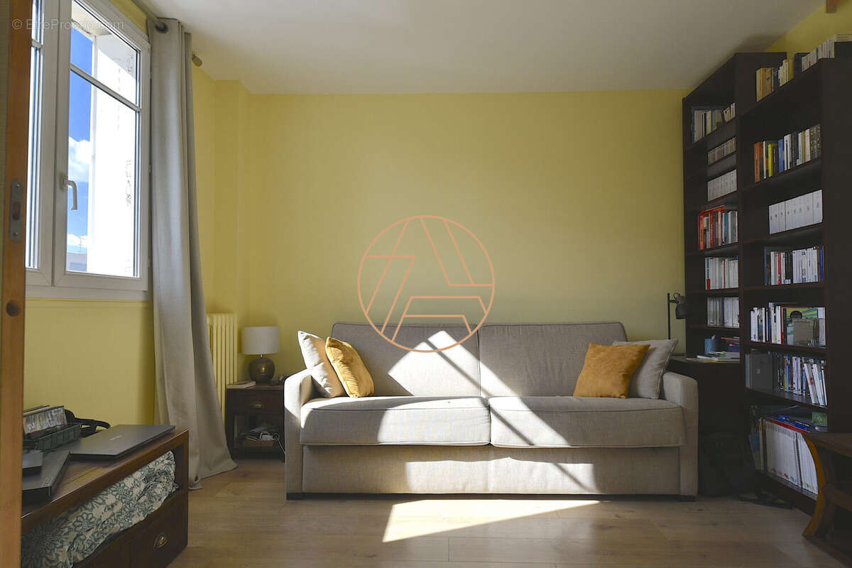 Appartement à SAINT-MAUR-DES-FOSSES