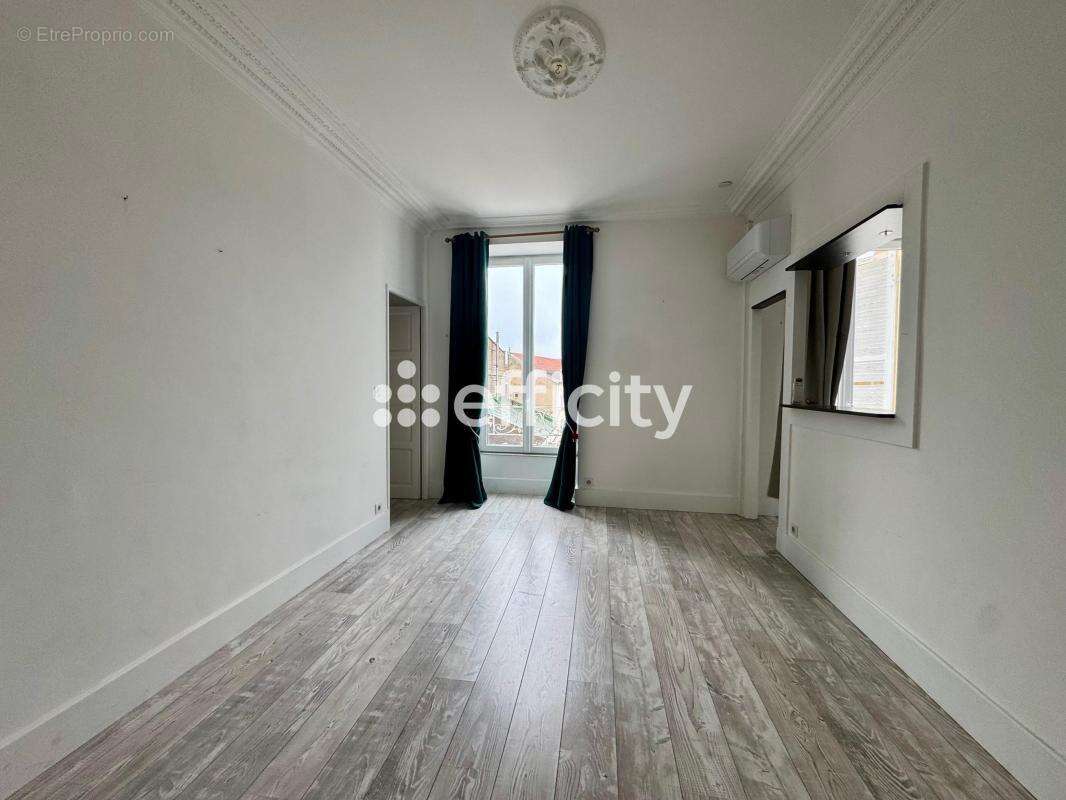 Appartement à VICHY