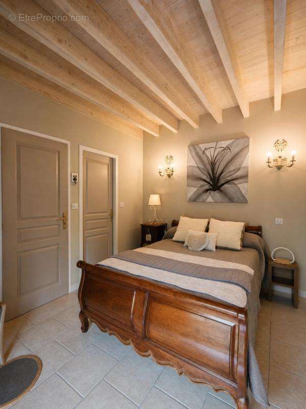 Le cadre idéal pour famille et vos projets professionnels-301 m² - photo 10