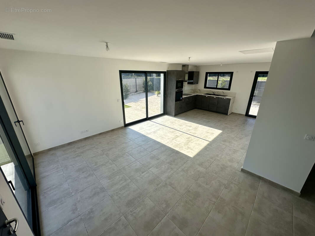 Maison à SAINT-CYPRIEN