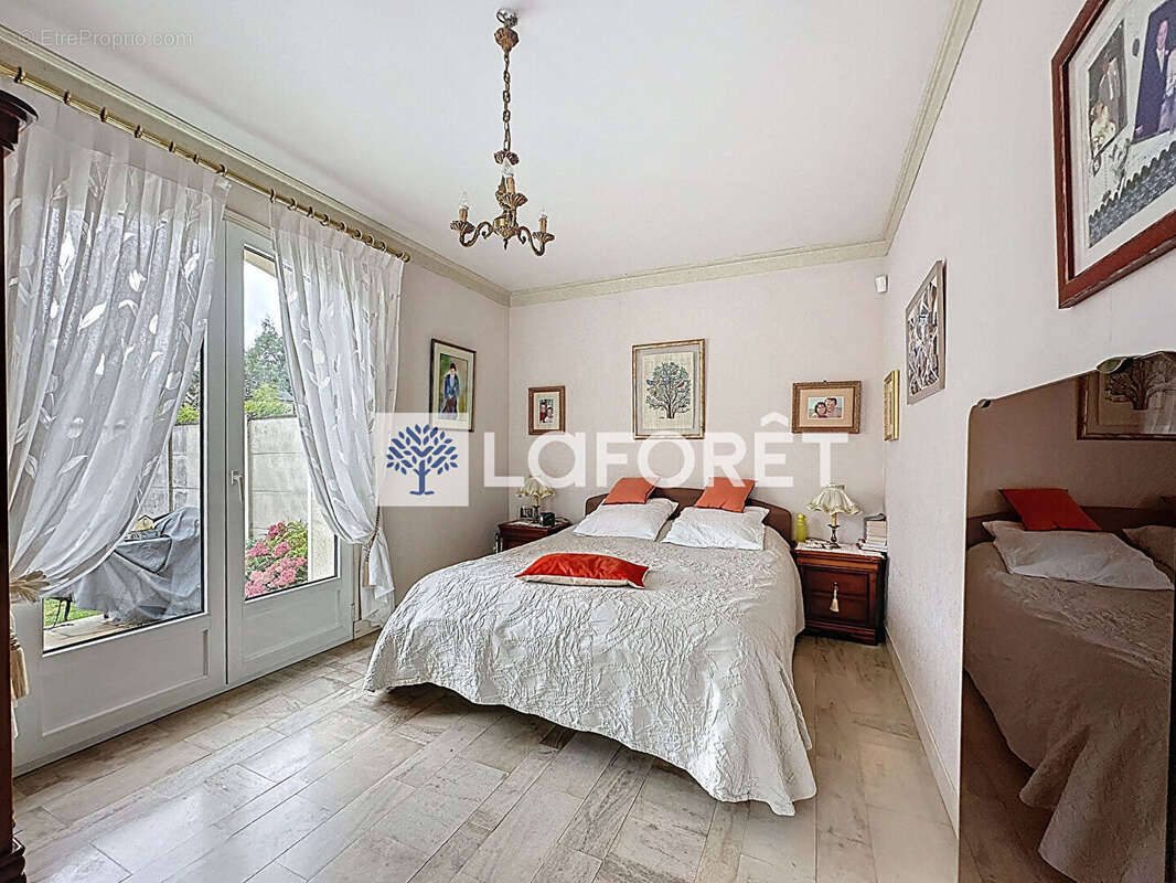 Maison à LE MESNIL-ESNARD