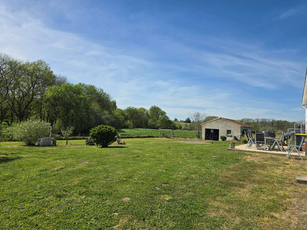 Maison à MONTBERT