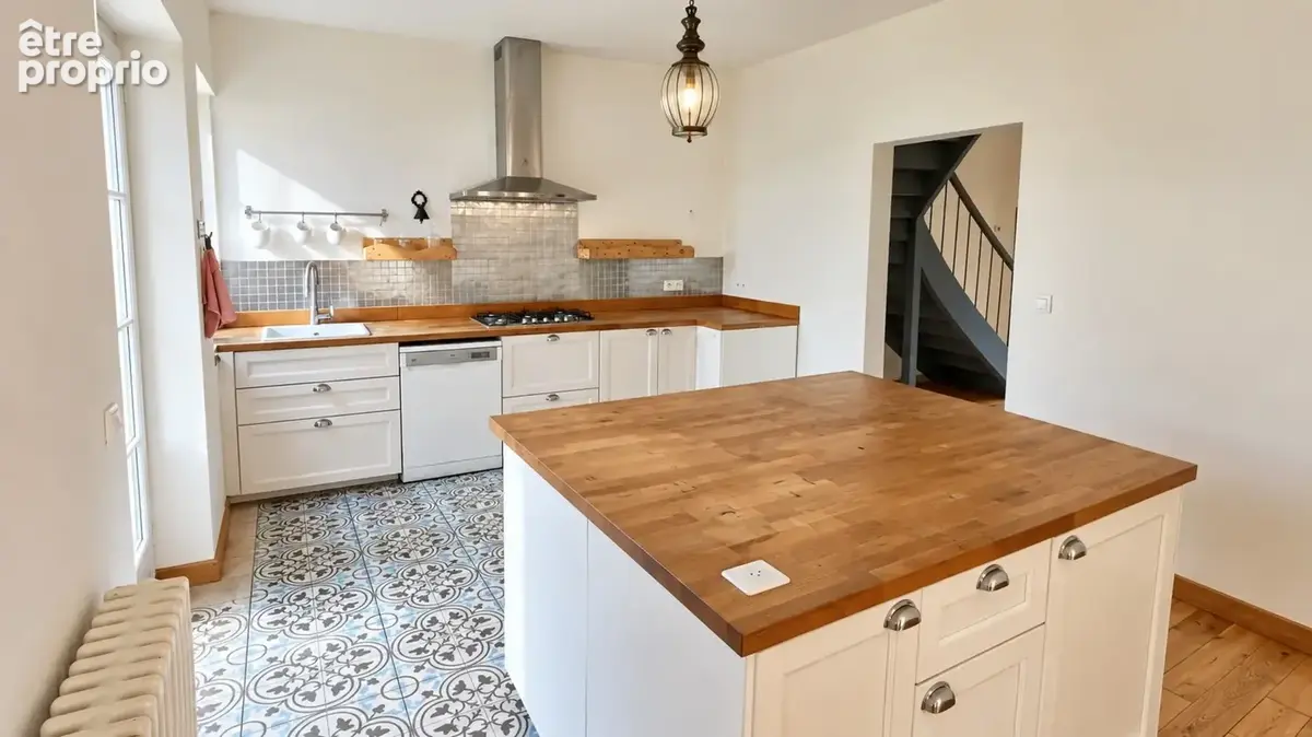 Maison 160 m² – 6 chambres – cœur de Viriville – fort potentiel - photo 8