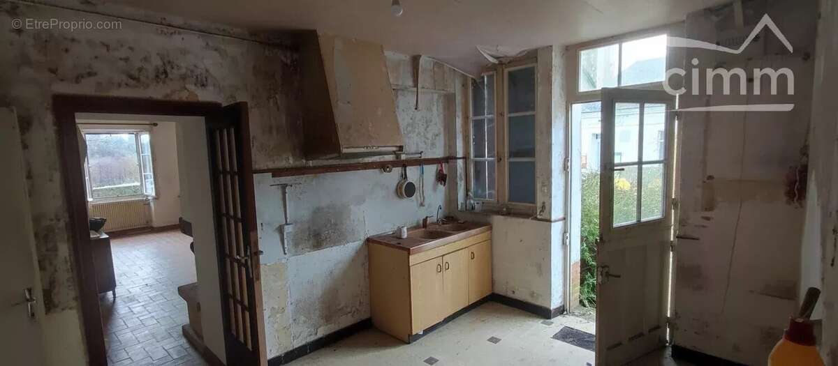 Appartement à LAVENAY