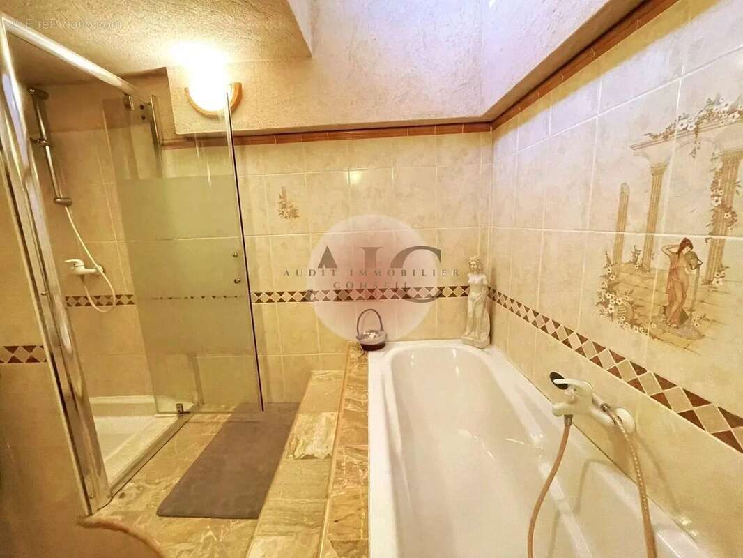 Appartement à SEILLANS