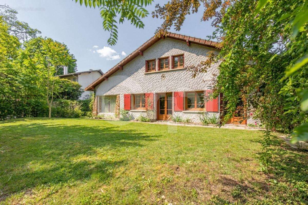 Maison à LIMEIL-BREVANNES