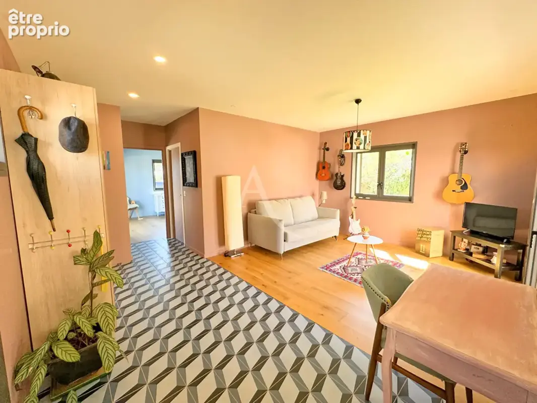 30 KM SUD PERPIGNAN :  Maison contemporaine 5 pièces 160 m² avec PISCINE, GARAGE de 150 m² et TERRAIN de 3,3 HECTARES !! - photo 11