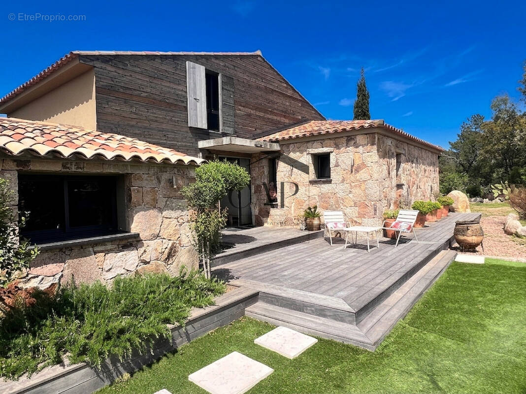 Maison à SAN-GAVINO-DI-CARBINI