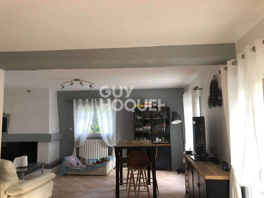 Maison à EZY-SUR-EURE