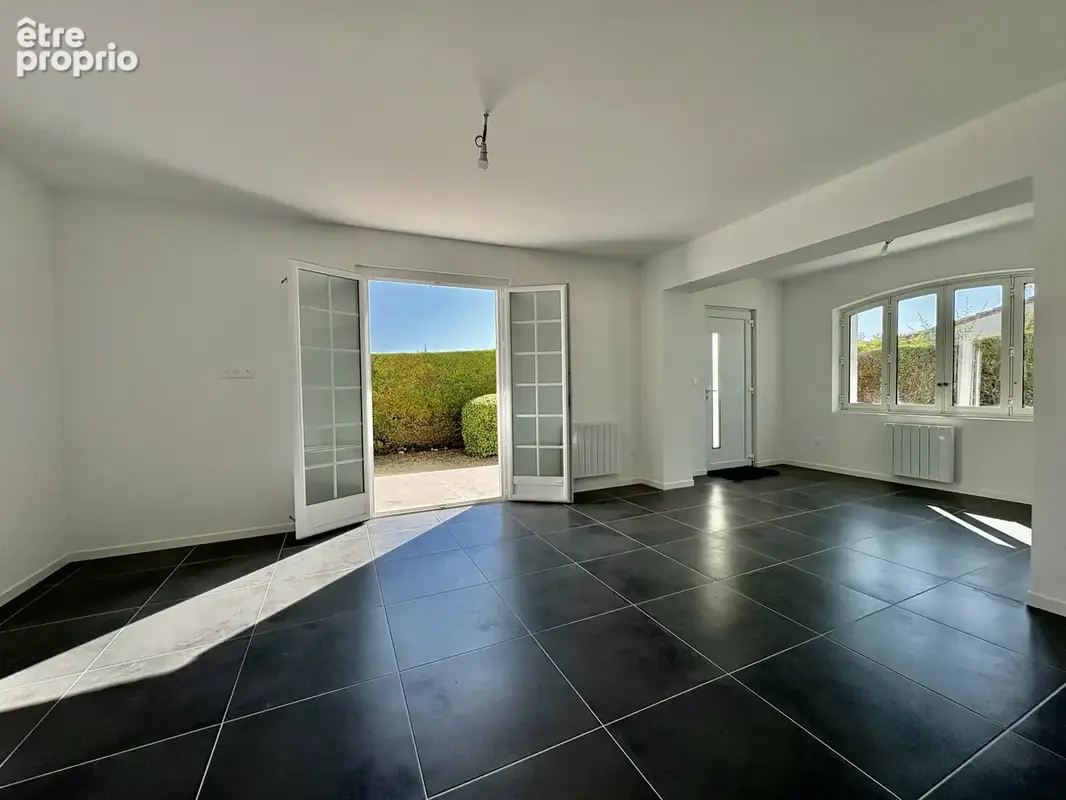 Vaux-sur-Mer - Maison de plain-pied 110 m2, 3 chambres, proche centre - photo 2