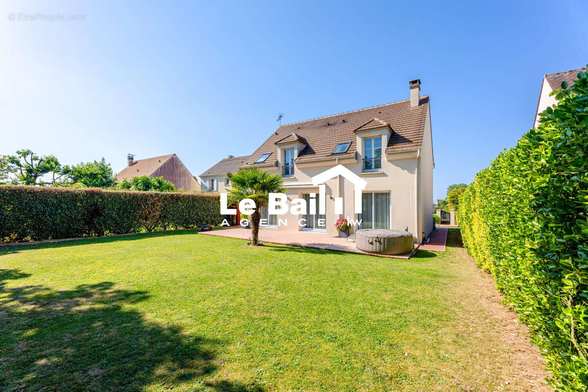 Maison à OSNY
