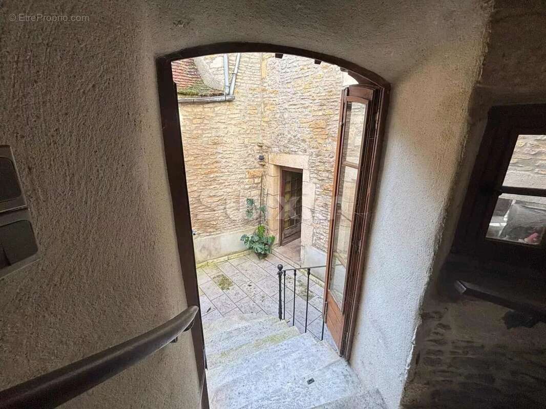 Appartement à NOYERS