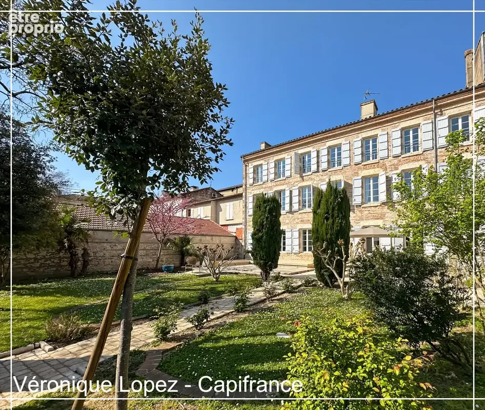 Agen quartier Préfecture, élégante demeure du XIXe siècle de 292 m² avec ascenseur, jardin, garage et piscine - photo 24