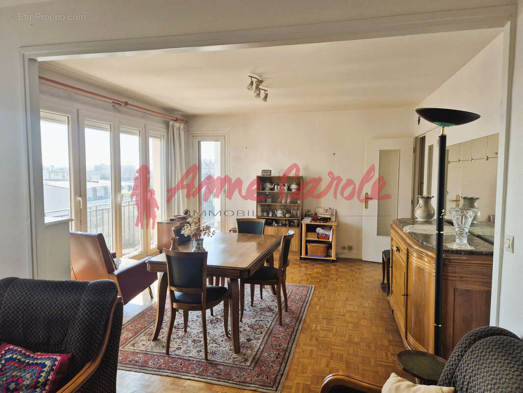 Appartement à NOGENT-SUR-MARNE