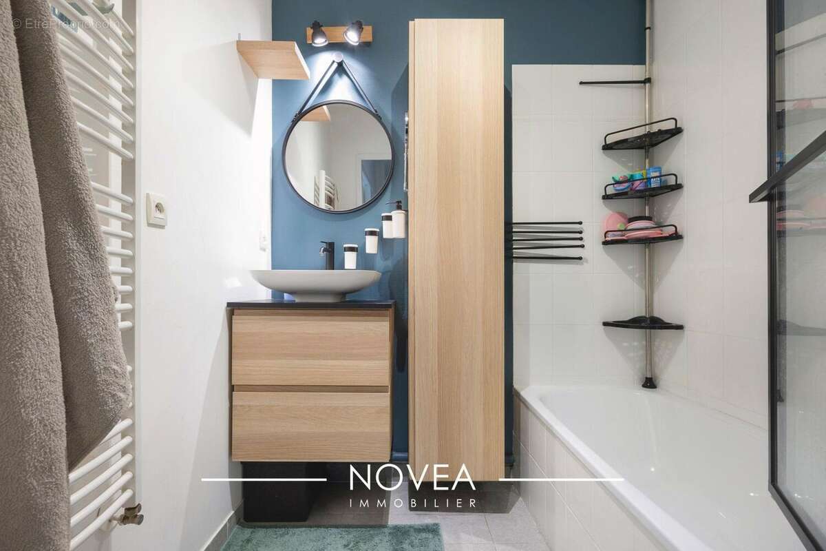 Appartement à NEUVILLE-SUR-SAONE