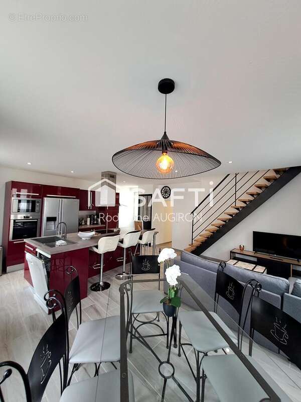 Photo 2 - Maison à LA VERNELLE