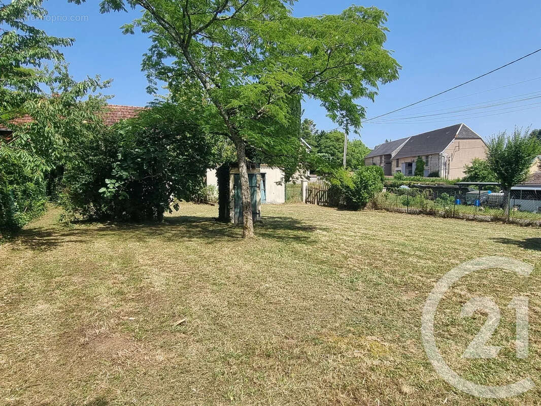 Maison 153 m² à Jalognes  - photo 16