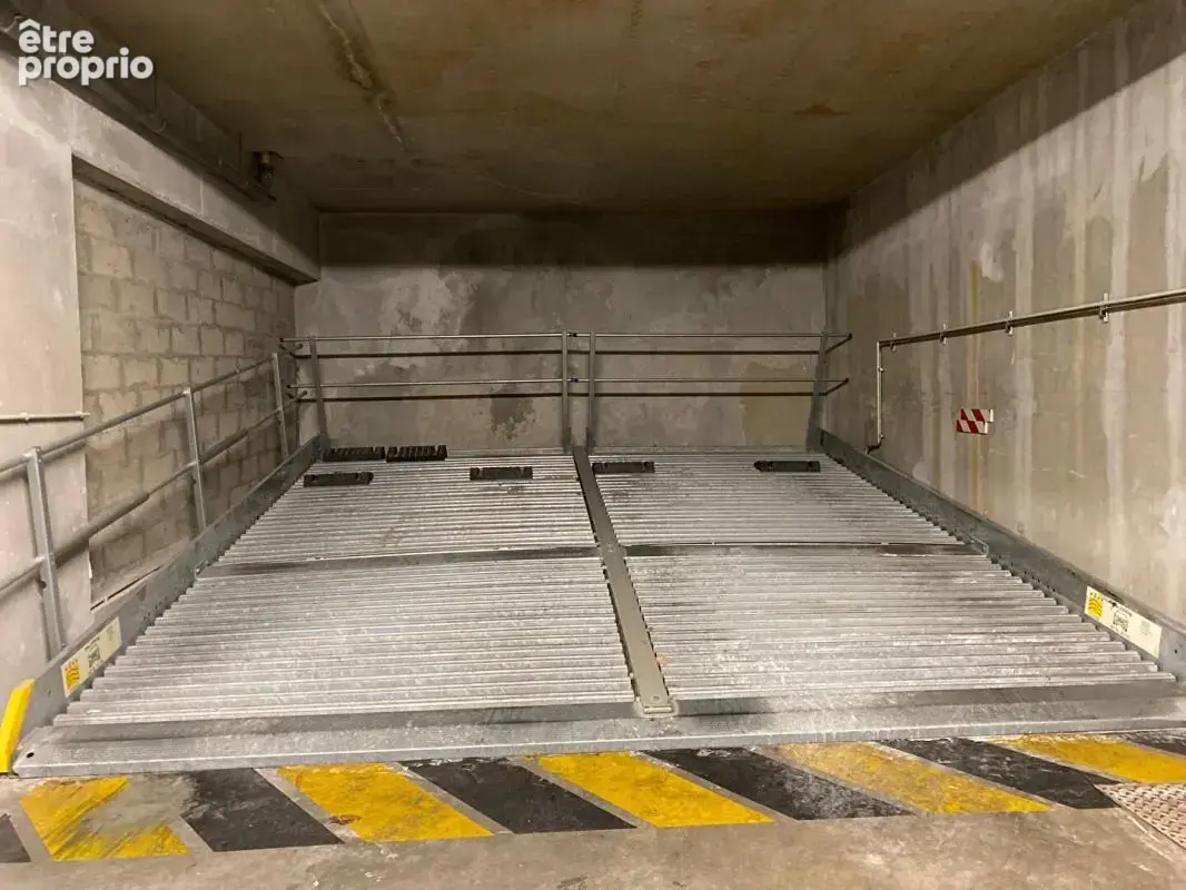 Lyon 3ème - emplacement de parking privatif ? secteur maisons neuves - photo 2