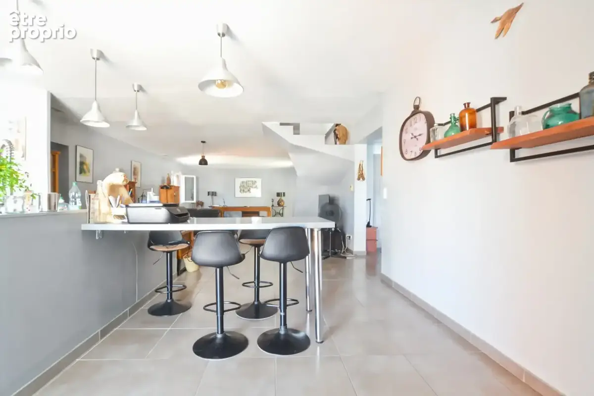 Montady – Maison familiale de 184 m² avec piscine et véranda - photo 24