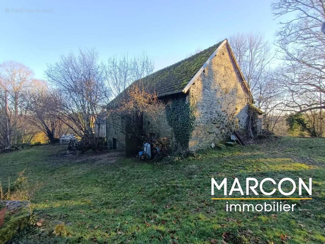 Maison à LE DONZEIL