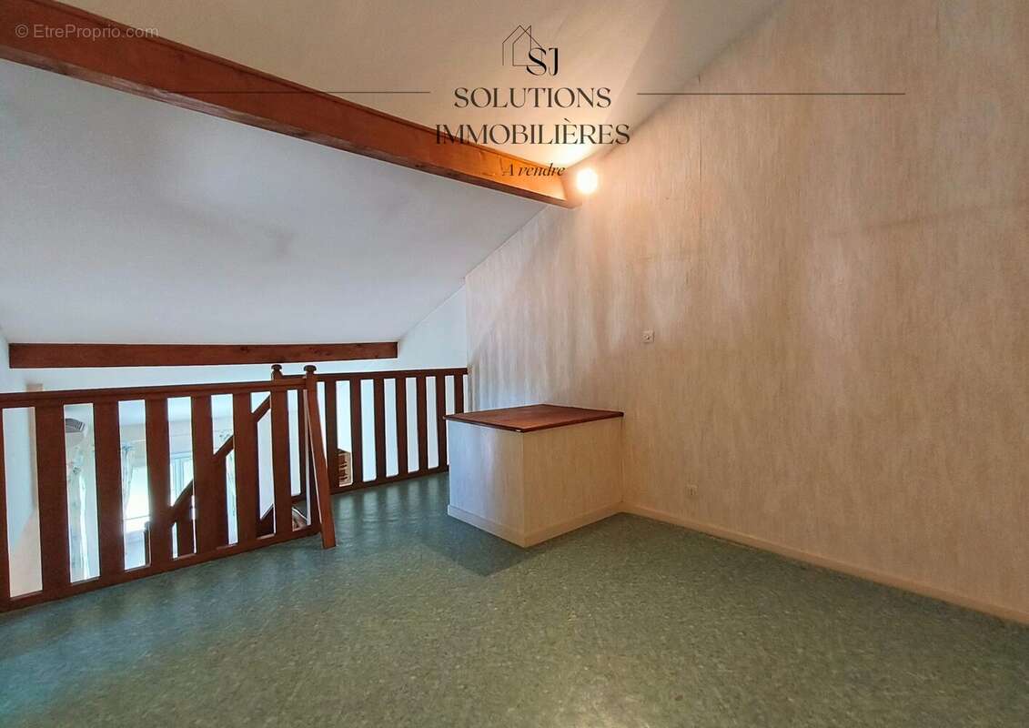 Appartement à SAINT-CLAIR-DU-RHONE